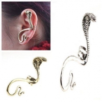 Пирсинг Ear cuffs (кафф) Кобра нападающая ,цвет серебро производства Гонконг  