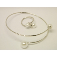 Пирсинг Комплект браслет и кольцо Mise en Dior белый жемчуг / серебро производства Гонконг  